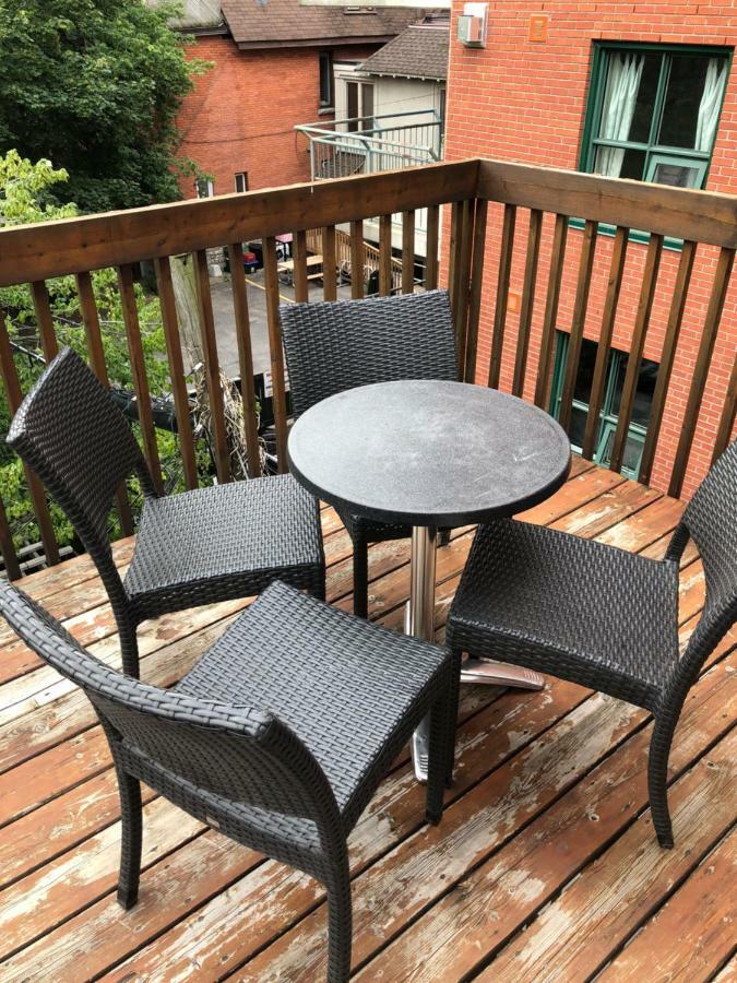 Apartamento Bright, Clean, Private. In The Heart Of Downtown! Parking, Wi-Fi And Netflix Included Otawa Exterior foto